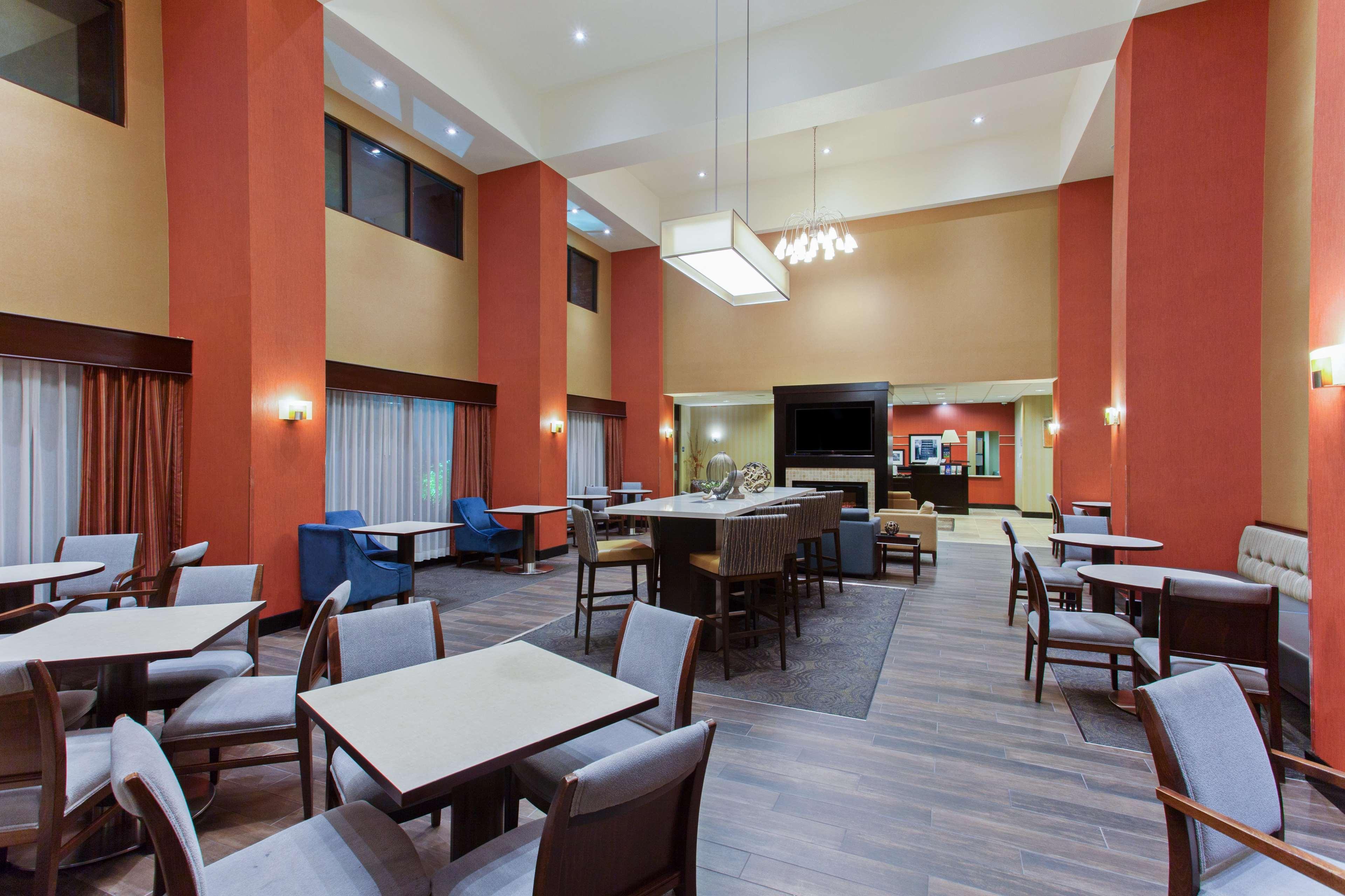 Hampton Inn & Suites Roseville Exterior foto